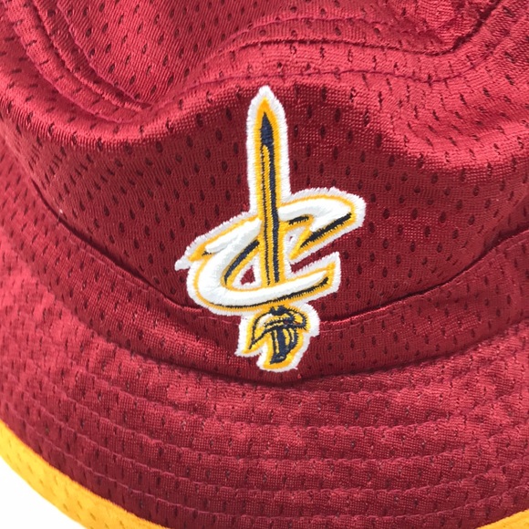 Cleveland Cavaliers Bucket Hat Mitchell and Ness - Picture 2 of 6